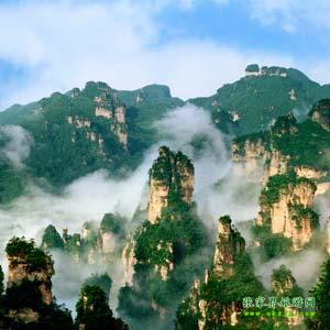 【長(zhǎng)沙往返線路1】張家界、鳳凰古城、天子山、黃龍洞三晚四日游